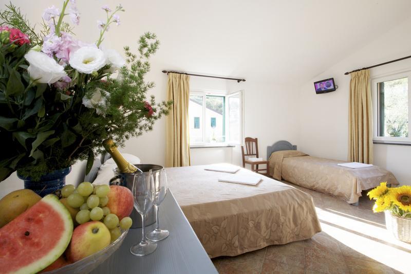 Hotel La Rossola Resort & Natura Bonassola Pokoj fotografie